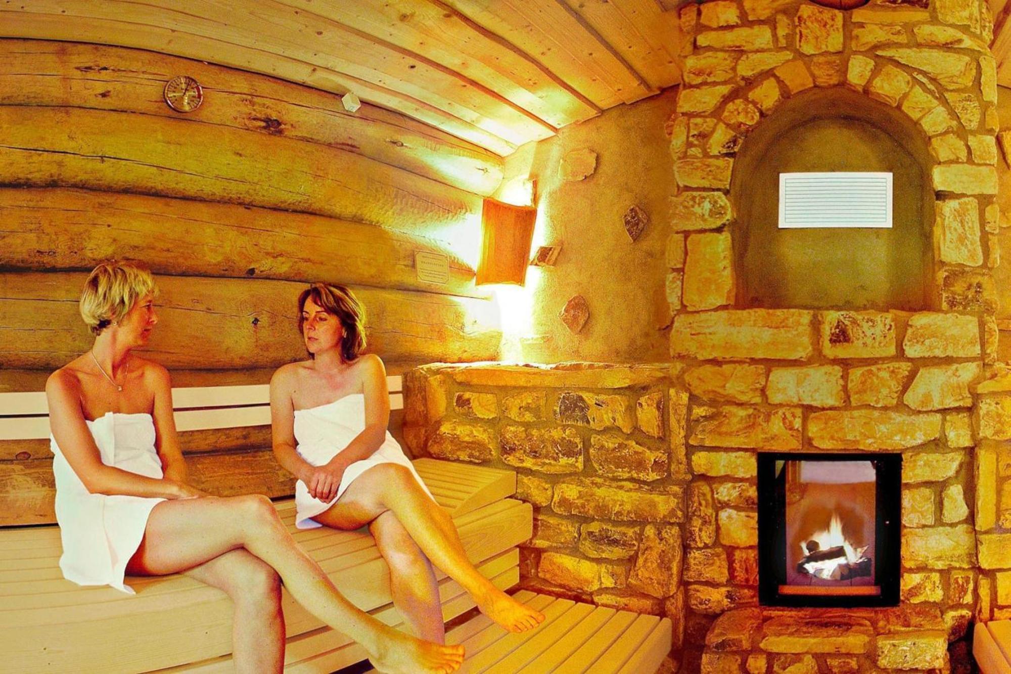 Holiday Home In Wernigerode With A Shared Pool Dış mekan fotoğraf